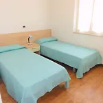 In 40068 *