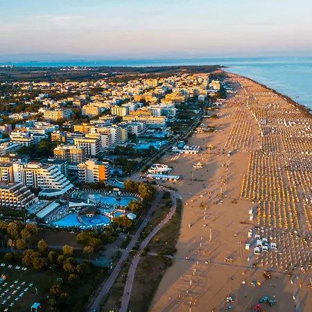 Apartment In 40068 Bibione